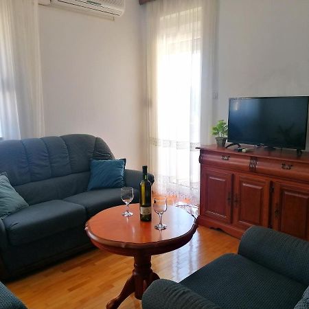 טרביניה Apartman Park מראה חיצוני תמונה